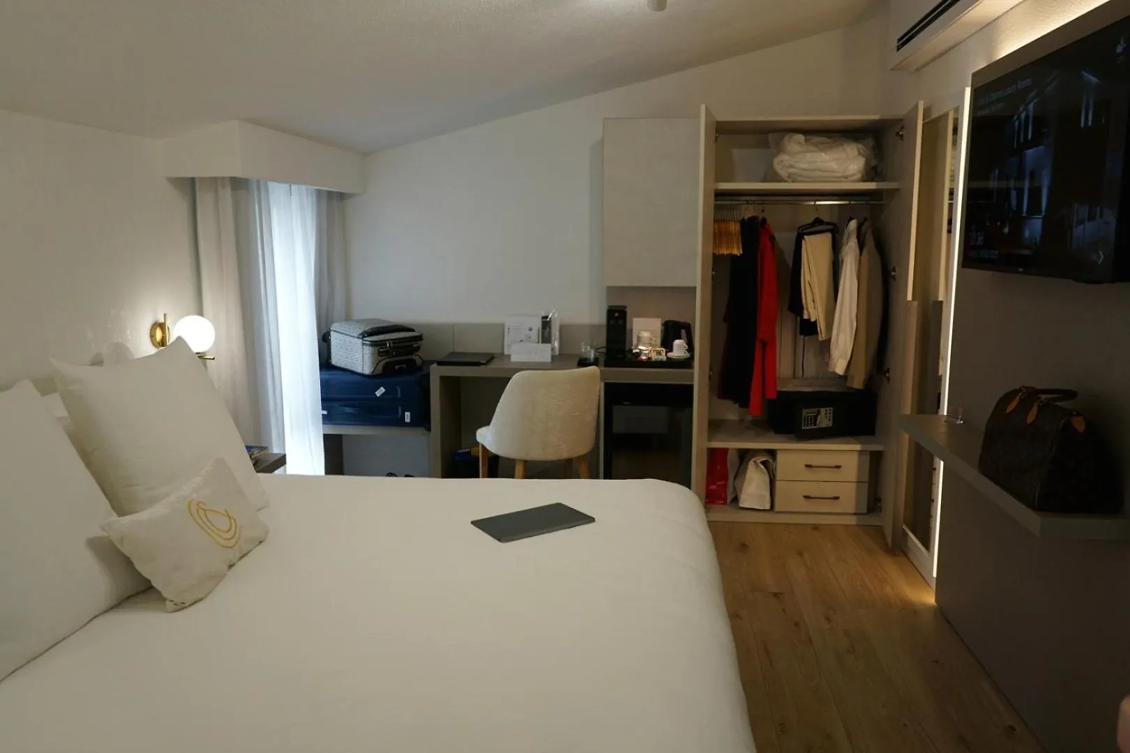 Chic & Charme Luxury Rooms Ольбия